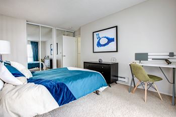 Plush carpeting in bedrooms